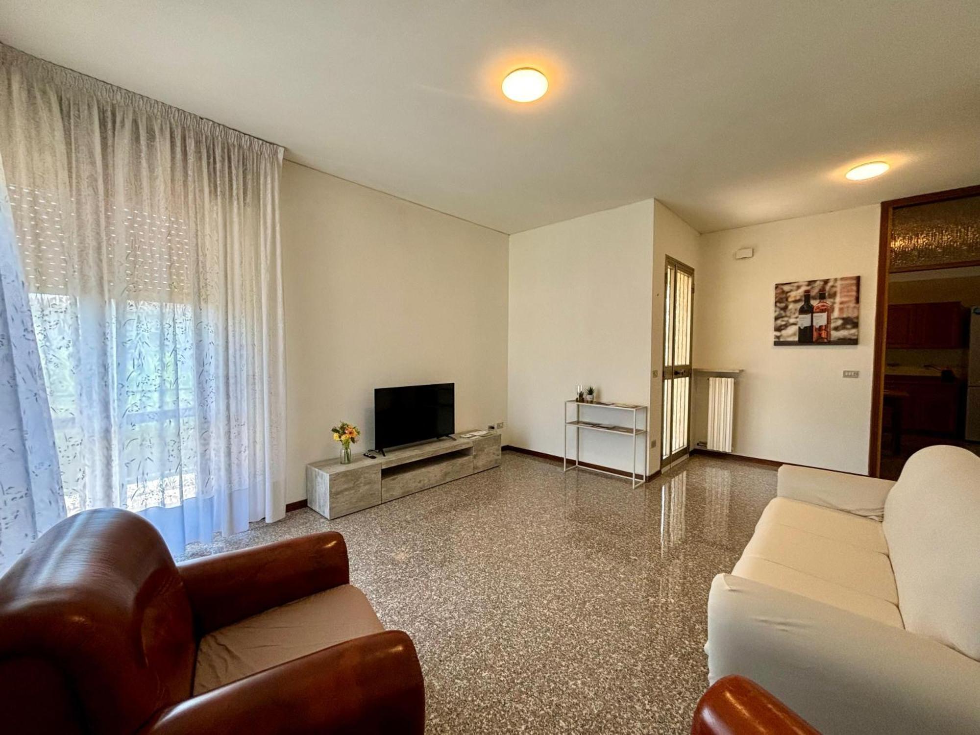Casa Aurelio 2 Min Dall'Ospedale Negrar Buitenkant foto